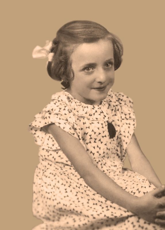 La Madre Trinidad de pequeña (año 1934)