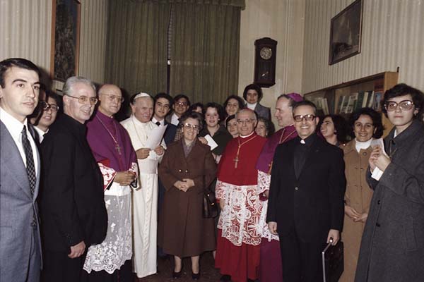 San Juan Pablo II con la Madre Trinidad